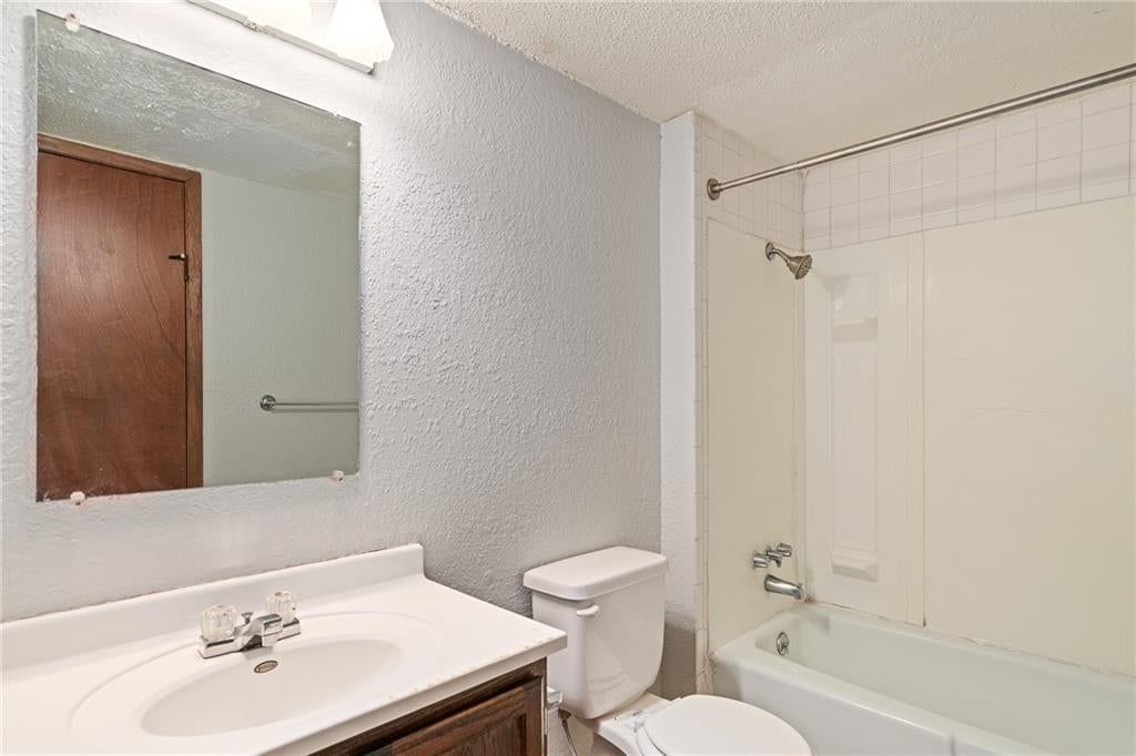 2829 Tepee Avenue — photo 17
