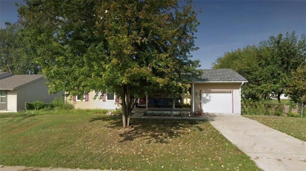 504 Younger Drive, Harrisonville, MO