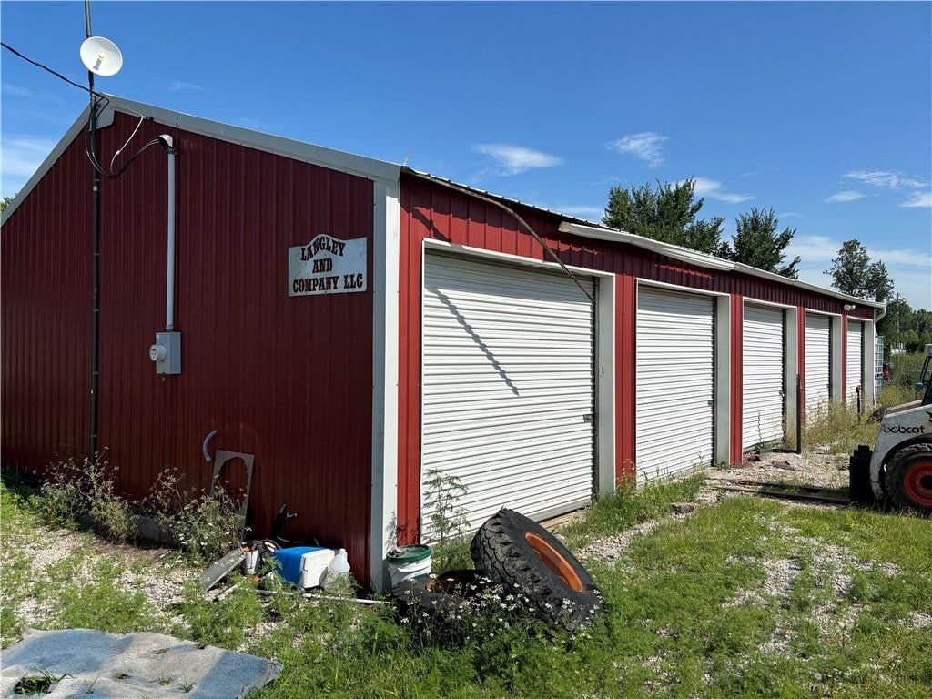 705 Ada Street — photo 5