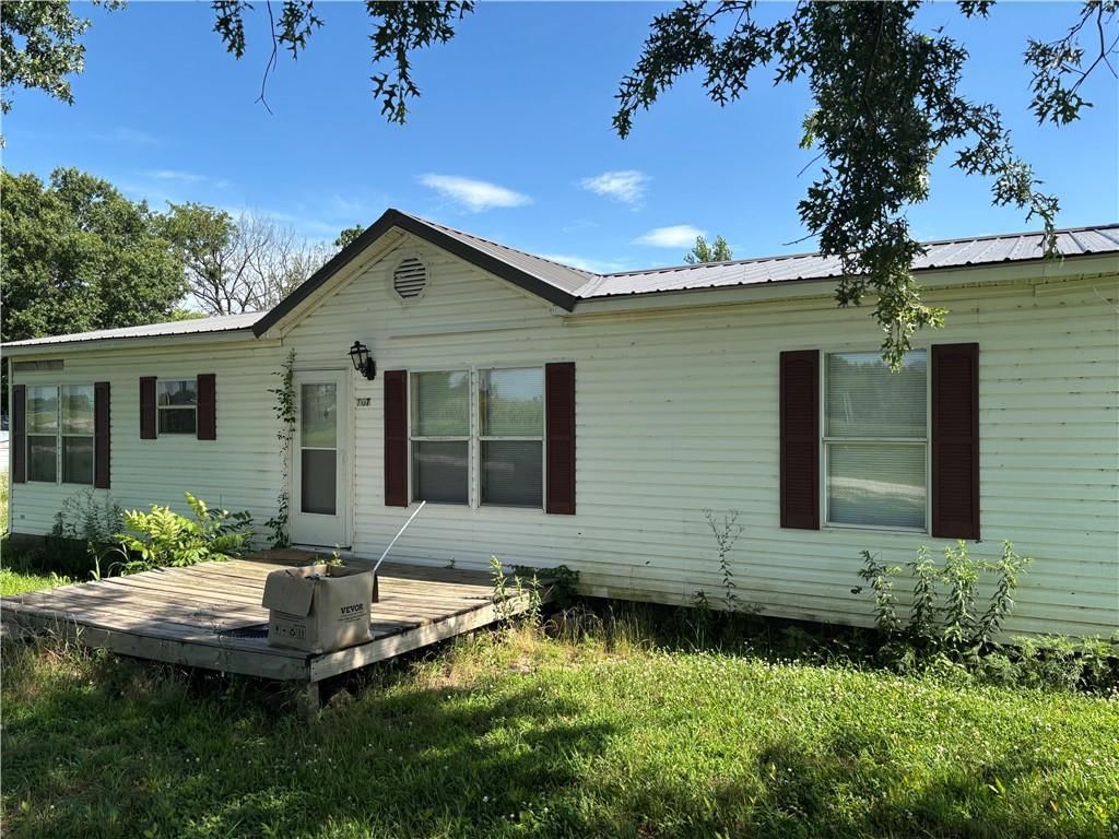 705 Ada Street — photo 7