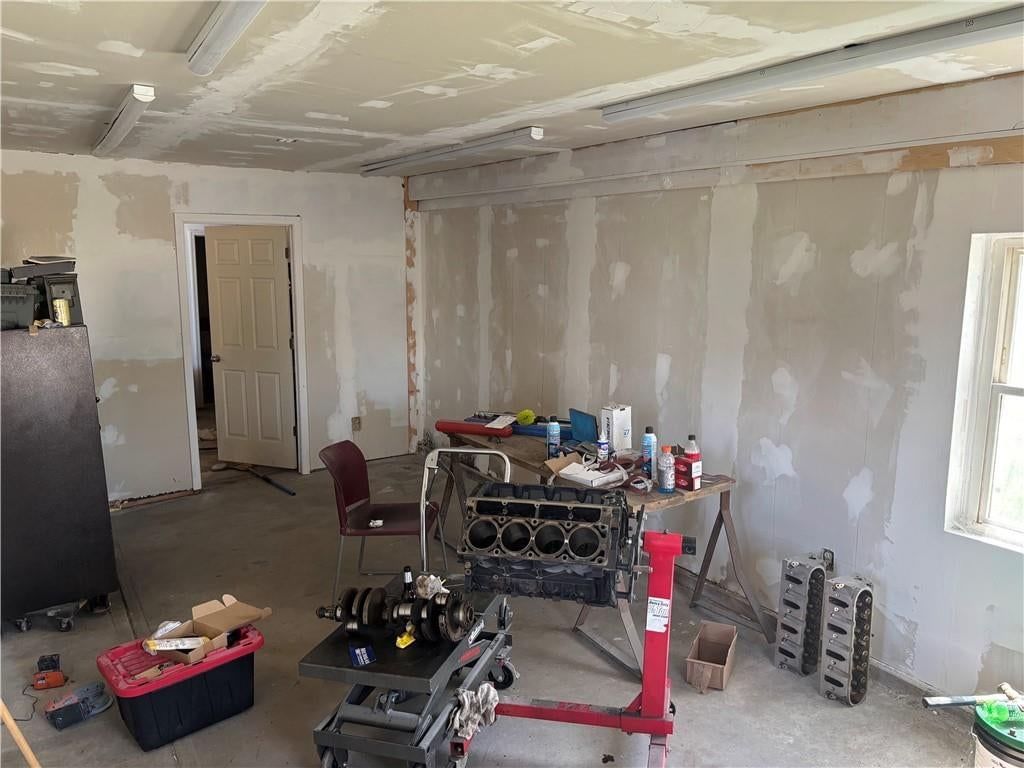 705 Ada Street — photo 17