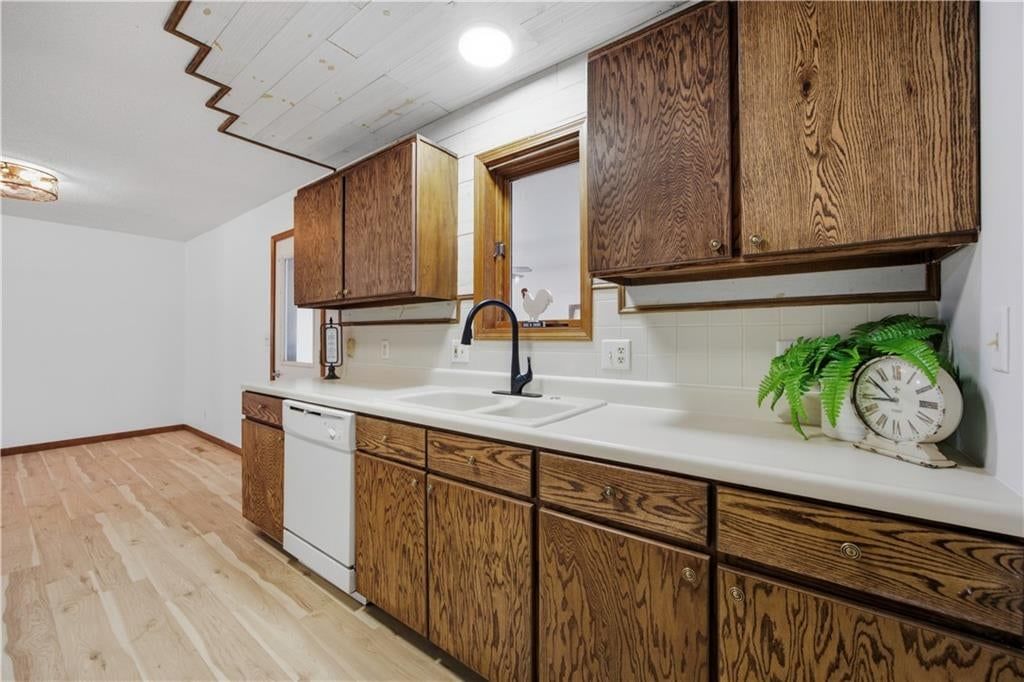 324 N 8th Street — photo 13