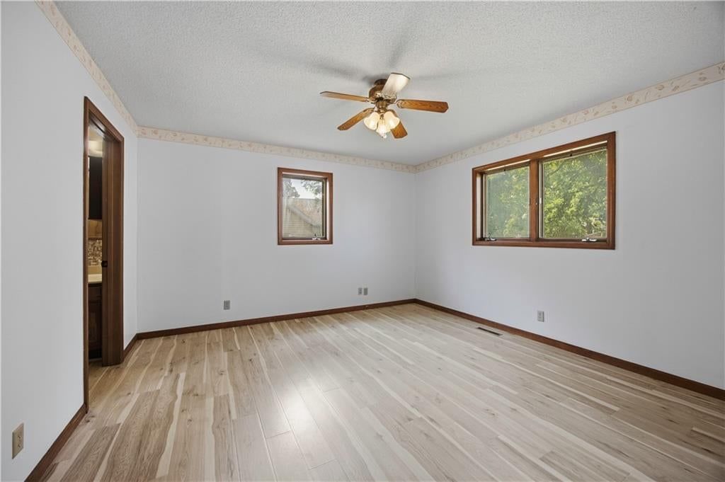 324 N 8th Street — photo 15