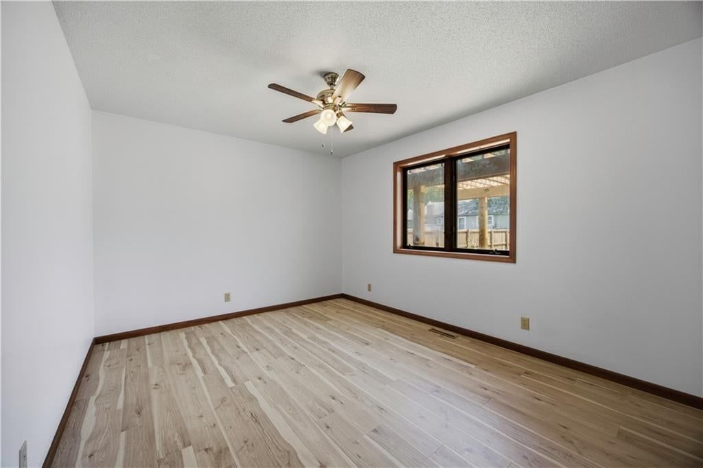 324 N 8th Street — photo 22