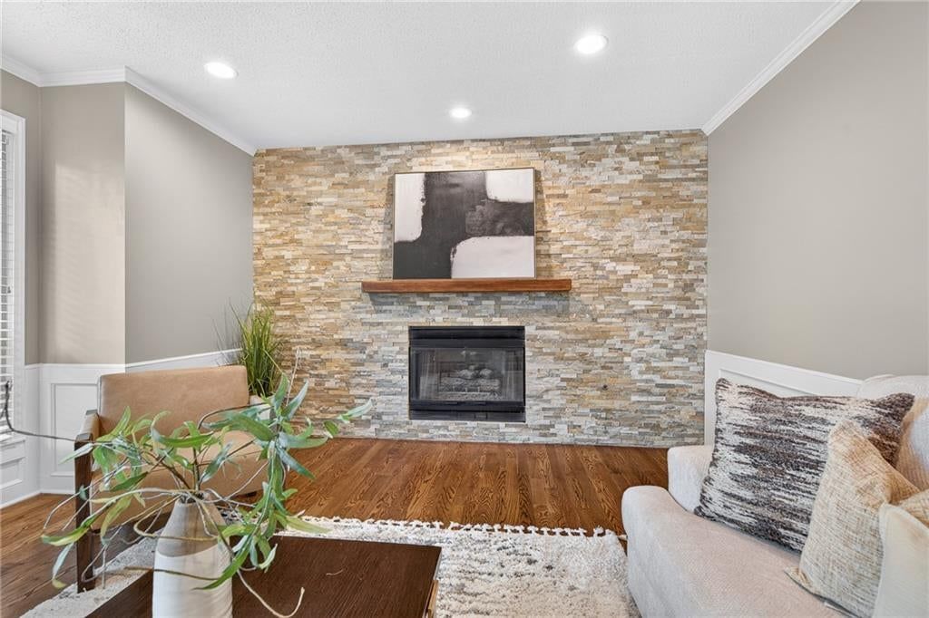 9109 W 126th Terrace — photo 3
