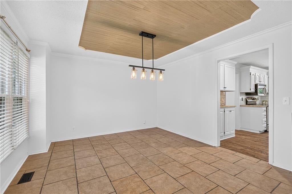9109 W 126th Terrace — photo 16