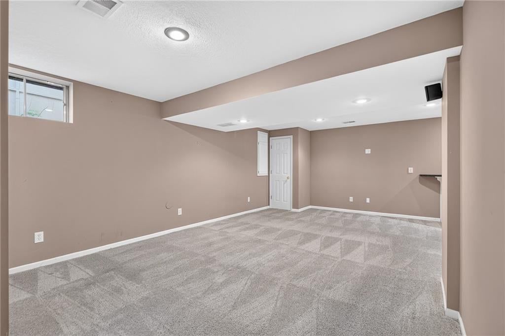 9109 W 126th Terrace — photo 37