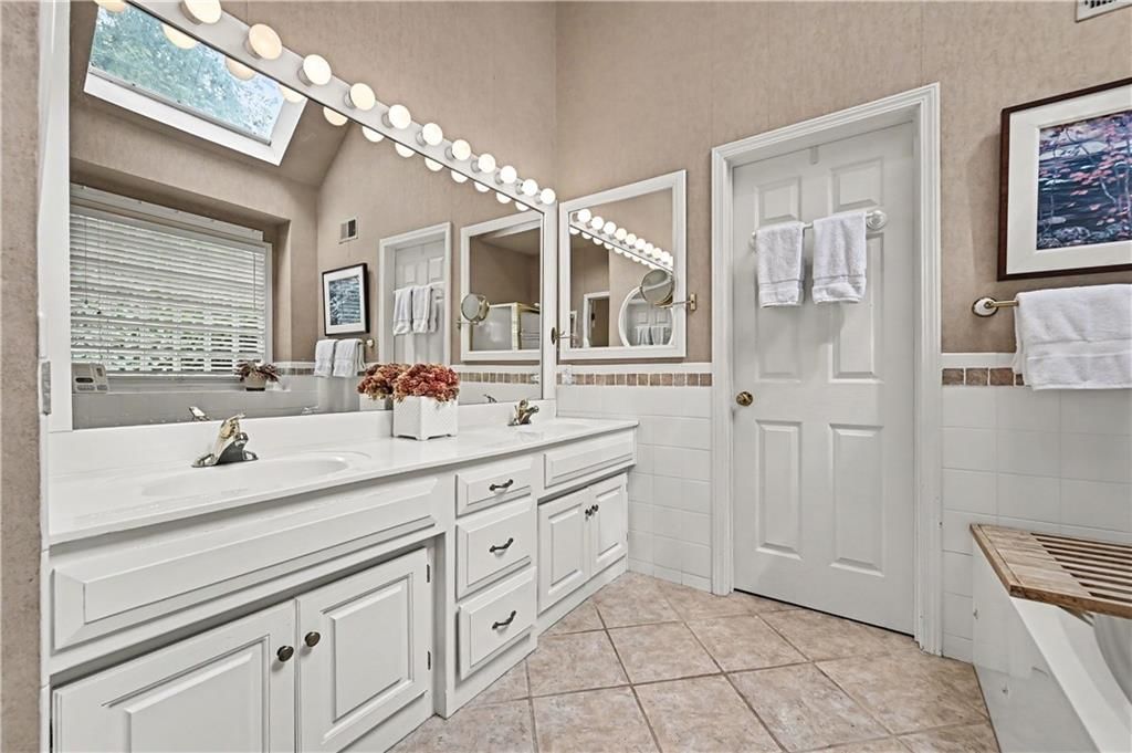 12620 Cedar Street — photo 16