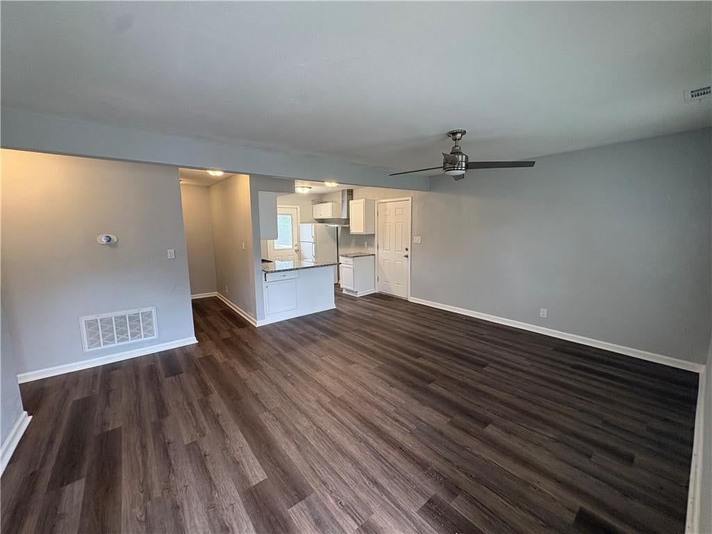 9122 Askew Avenue — photo 9
