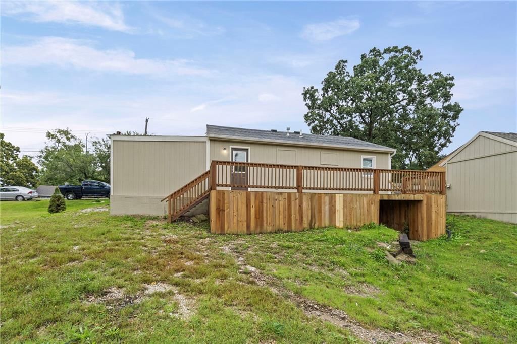 Photo 26 of 29 - 9122 Askew Avenue, Kansas City, MO 64132