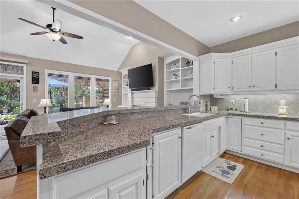 12424 Long Street — photo 23