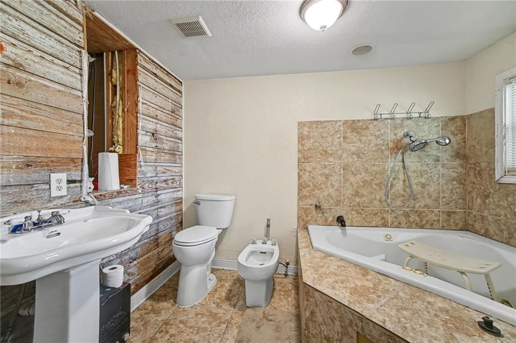 2200 N 37th Street — photo 19
