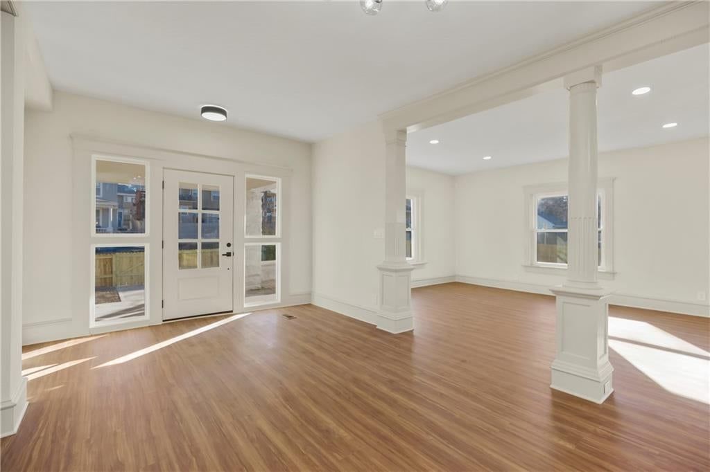 3312 Holmes Street — photo 9