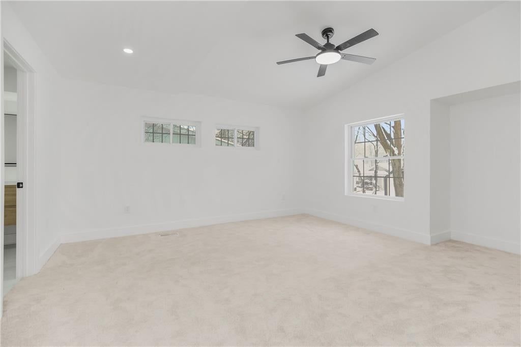 1327 New Jersey Street — photo 17