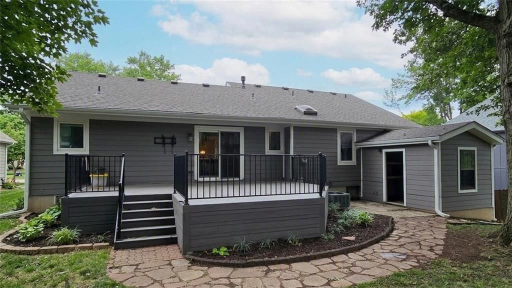 11030 Rene Street — photo 25