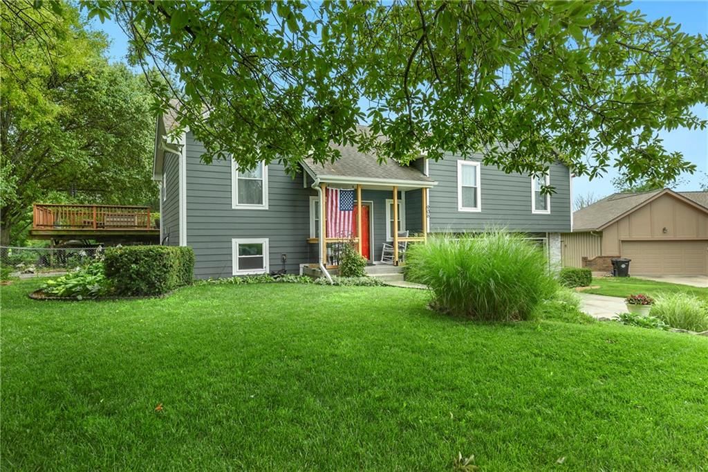 906 Fairview Circle — photo 3