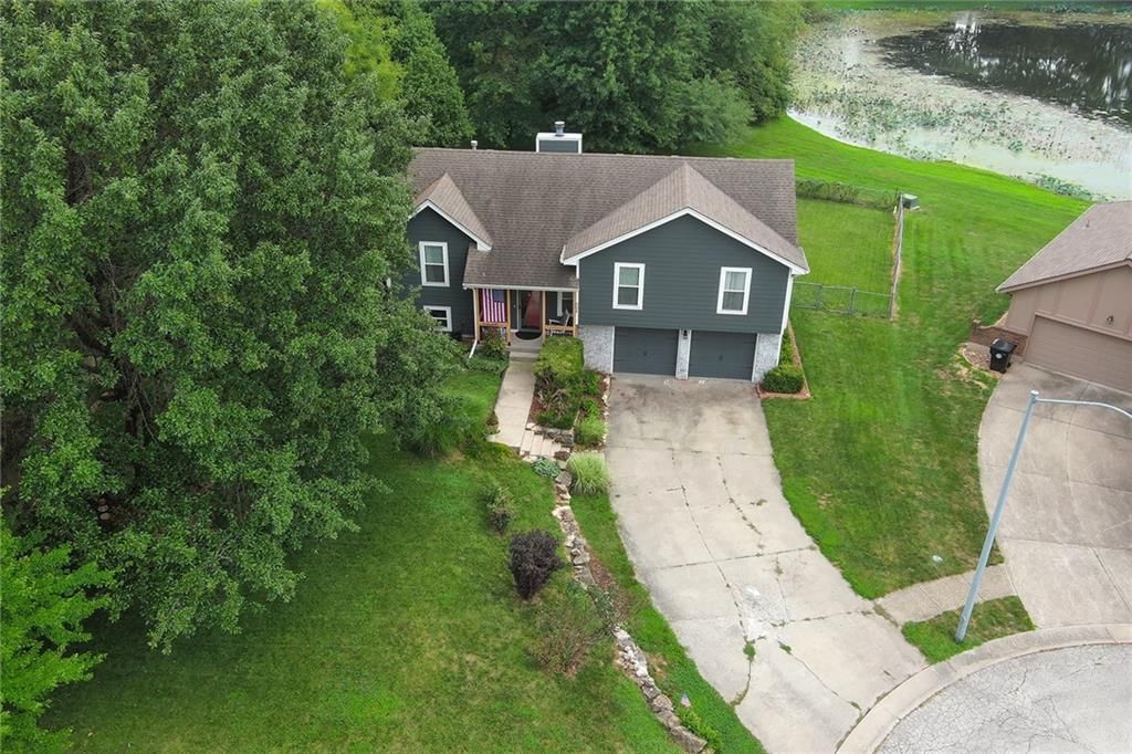 906 Fairview Circle — photo 15