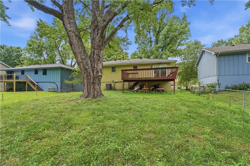 6493 Delta Avenue — photo 31