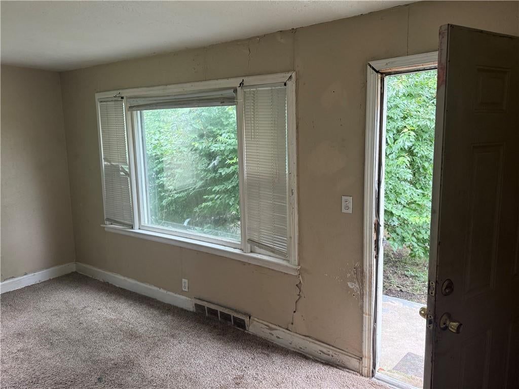 5521 HARDESTY Avenue — photo 2