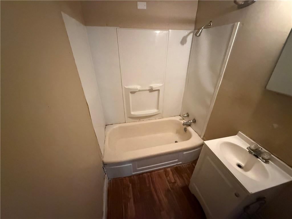 5521 HARDESTY Avenue — photo 10