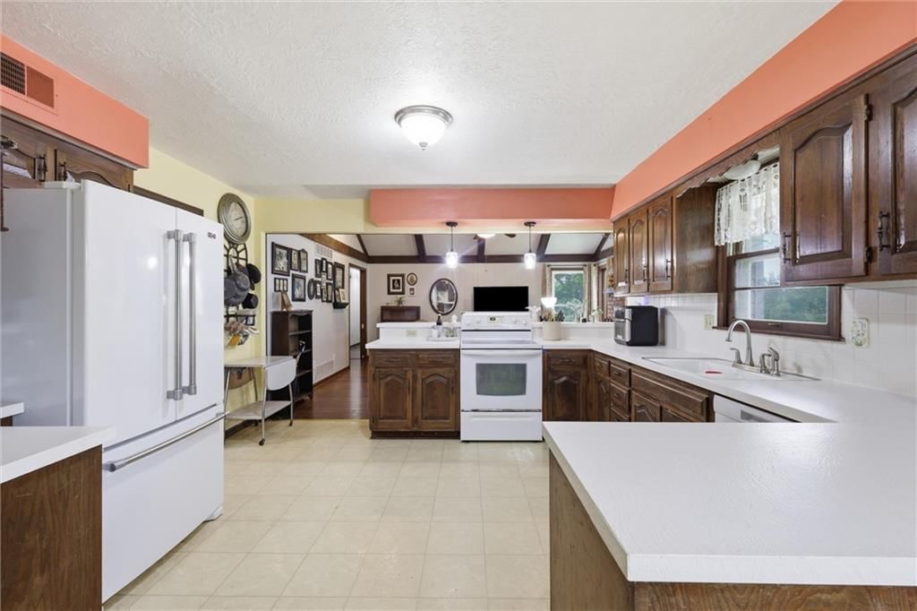 13508 E 264th Street — photo 11