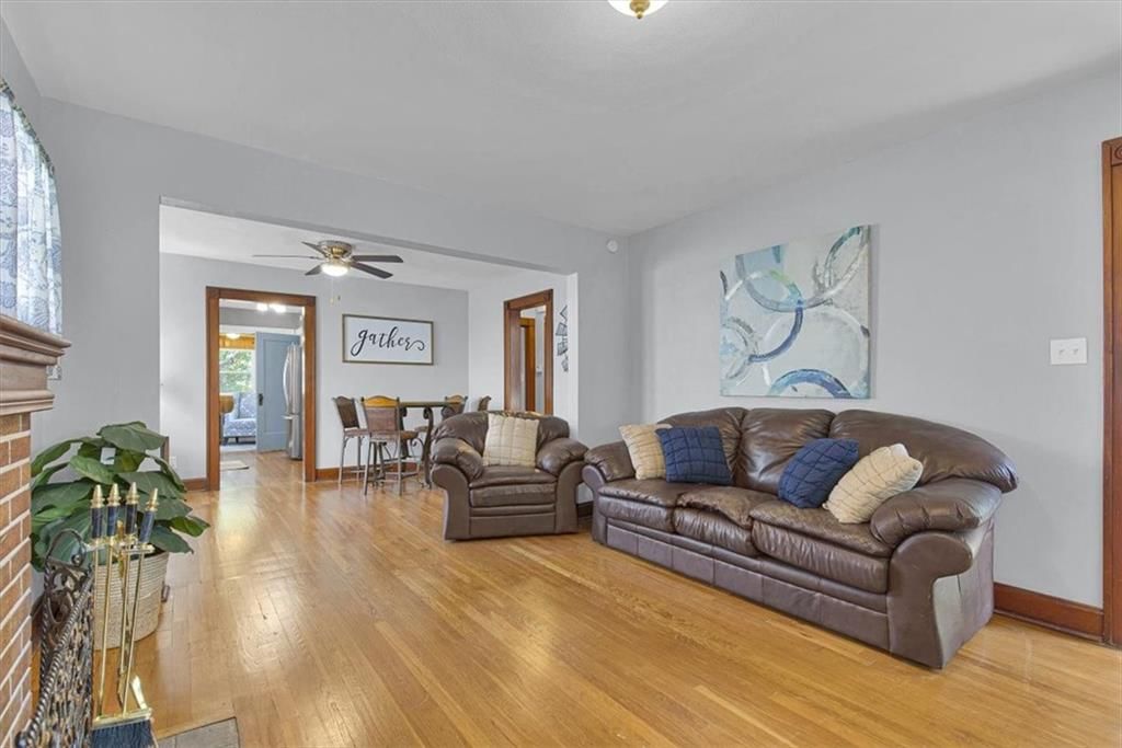 824 E 23rd Avenue — photo 13