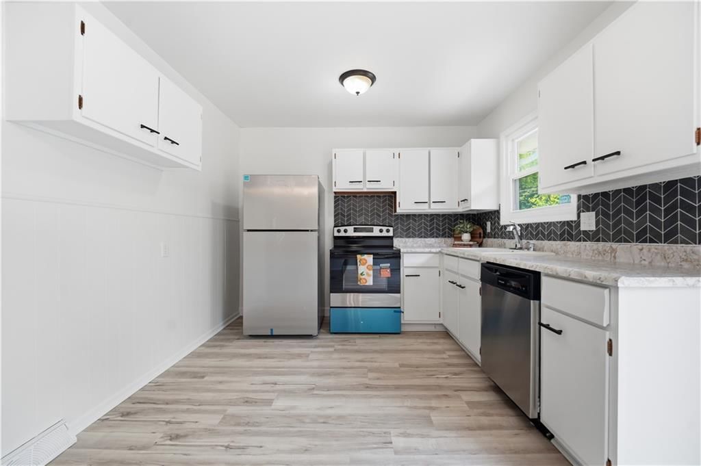 5520 NE 59th Terrace — photo 8