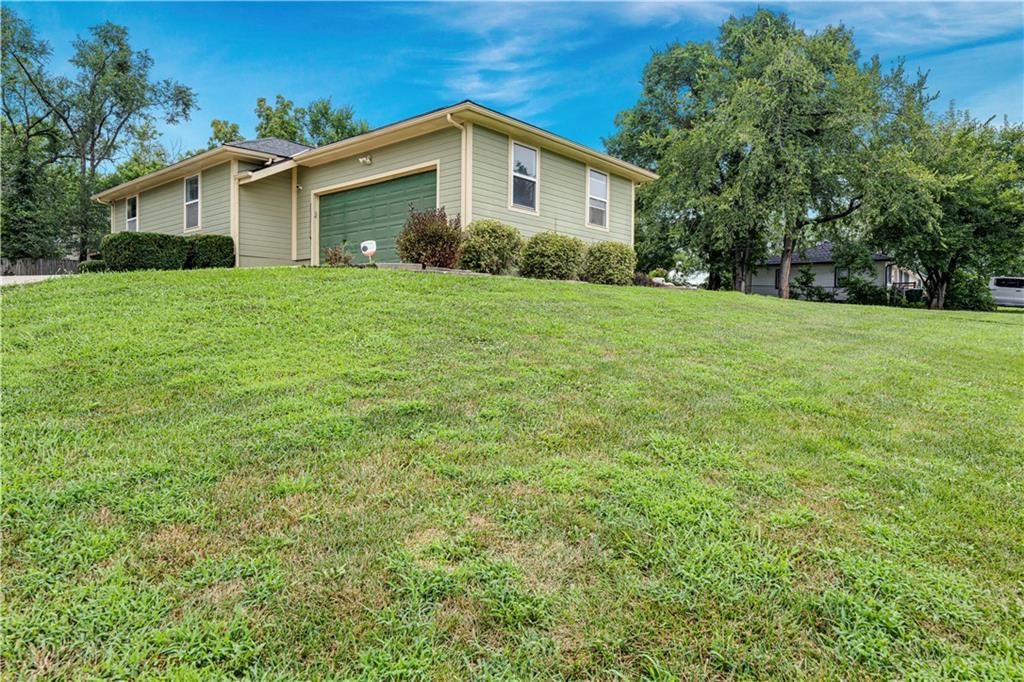 13710 Barber Avenue — photo 4