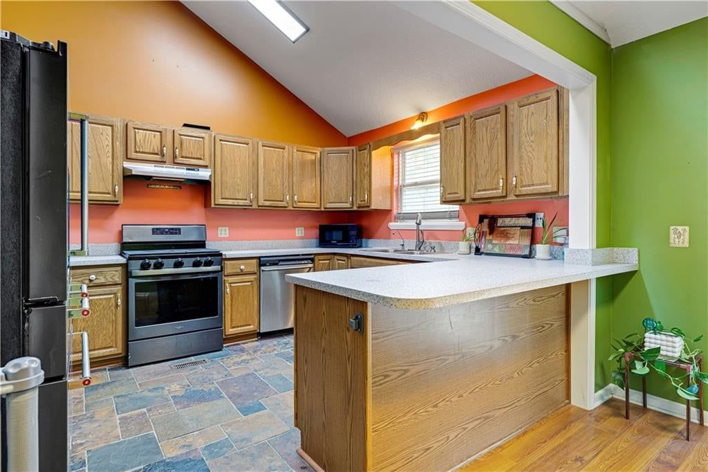 13710 Barber Avenue — photo 5