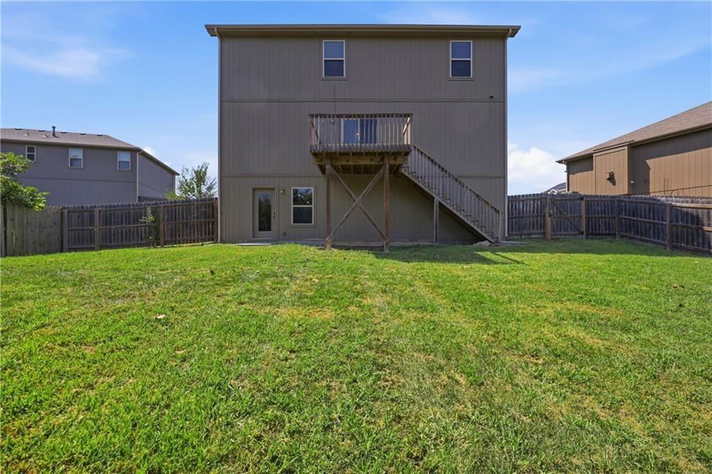408 Sunflower Drive — photo 32