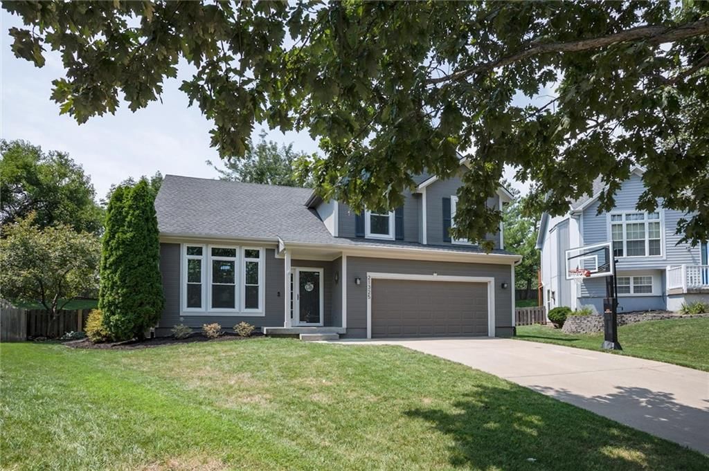 21325 W 120th Terrace — photo 3