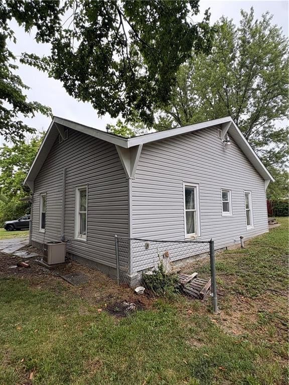 1002 S Barbee Street — photo 11