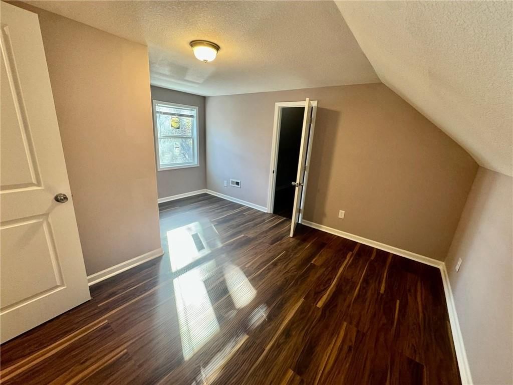 4711 E 43rd Street — photo 3