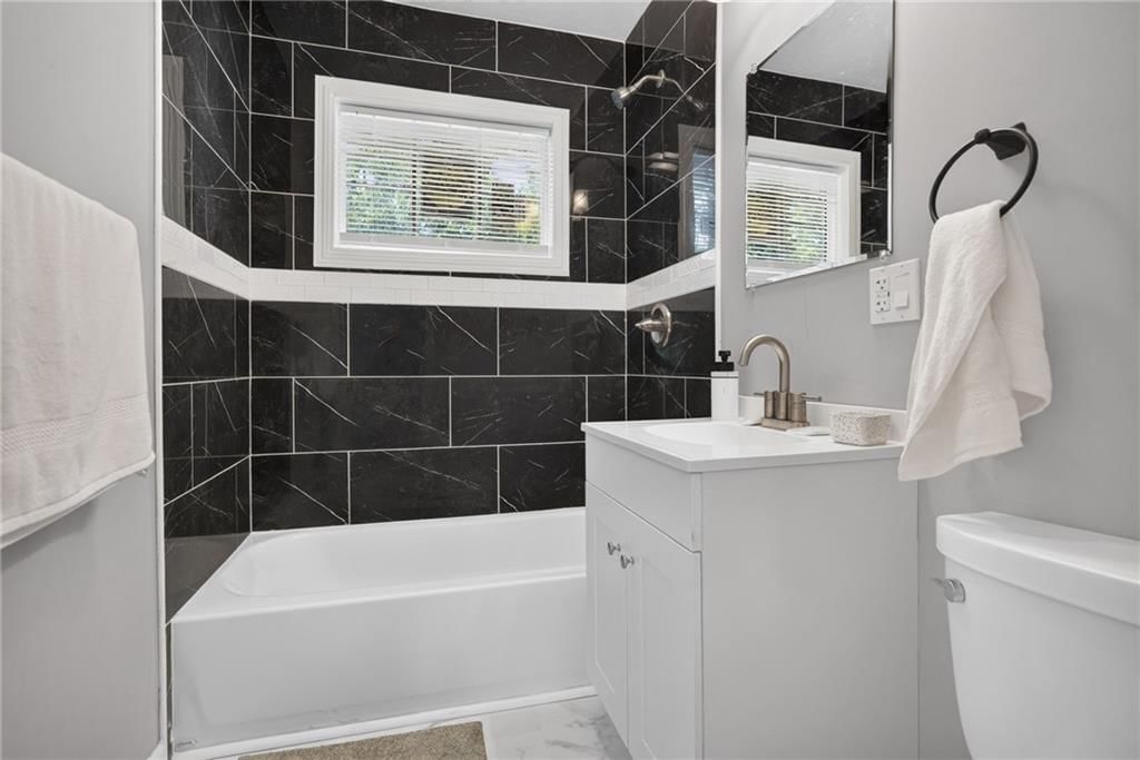 4711 E 43rd Street — photo 26