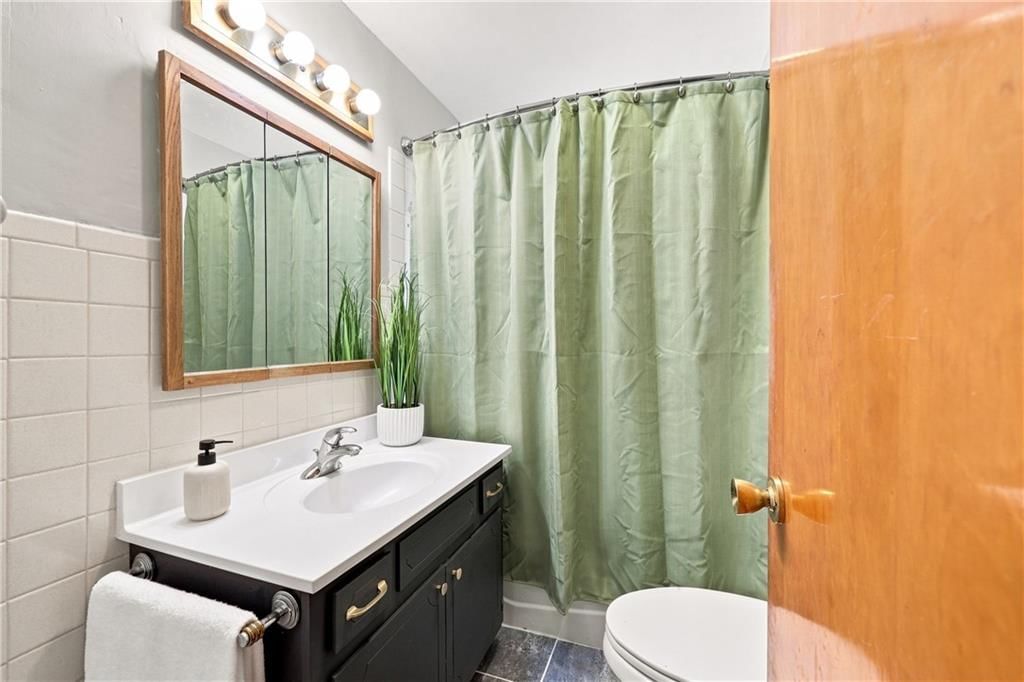 1007 S Logan Avenue — photo 14