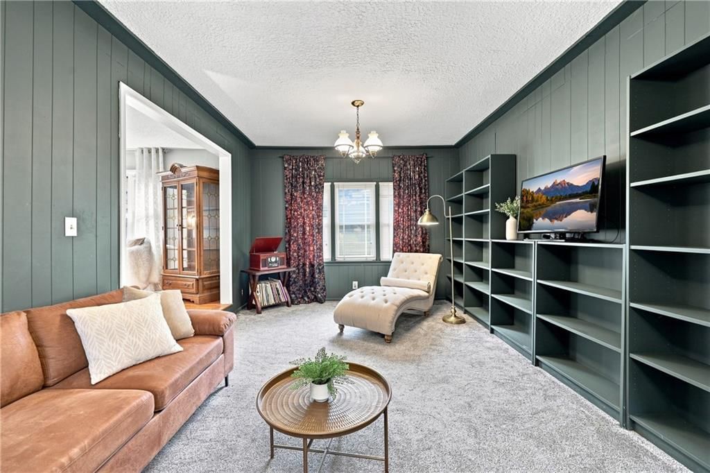 1007 S Logan Avenue — photo 16
