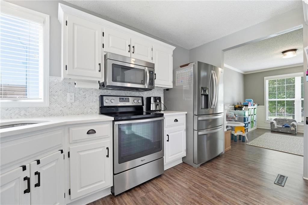 21403 W 54th Terrace — photo 10