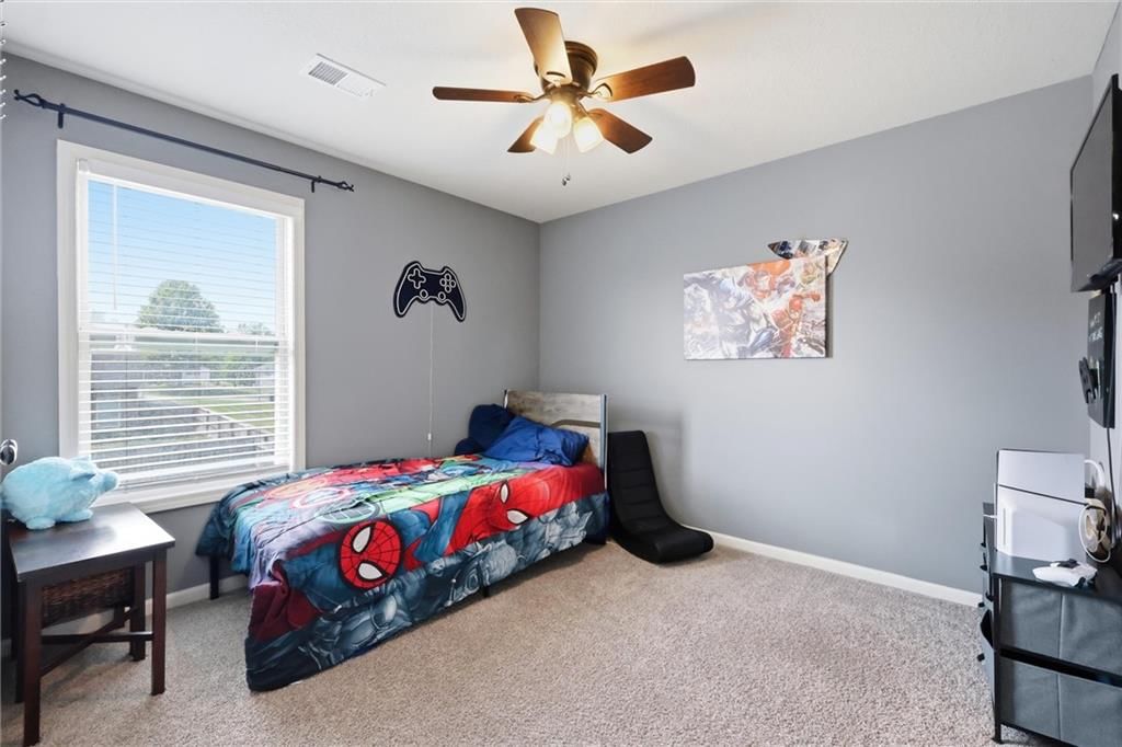 1729 Cambridge Circle — photo 23