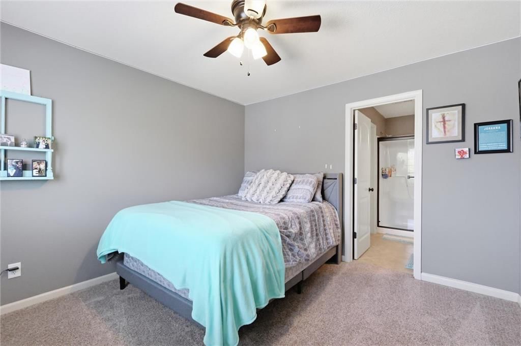 1729 Cambridge Circle — photo 28