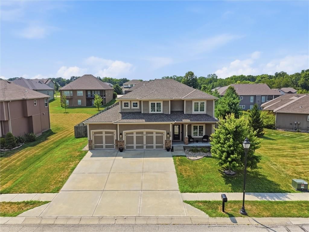 1729 Cambridge Circle — photo 45