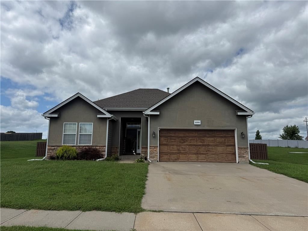16906 Tucker Court — photo 1
