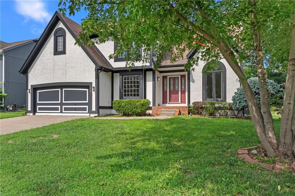 1361 S Hunter Drive — photo 2