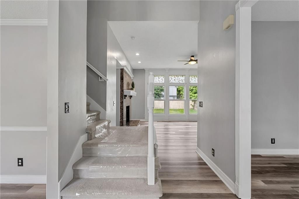 1361 S Hunter Drive — photo 5