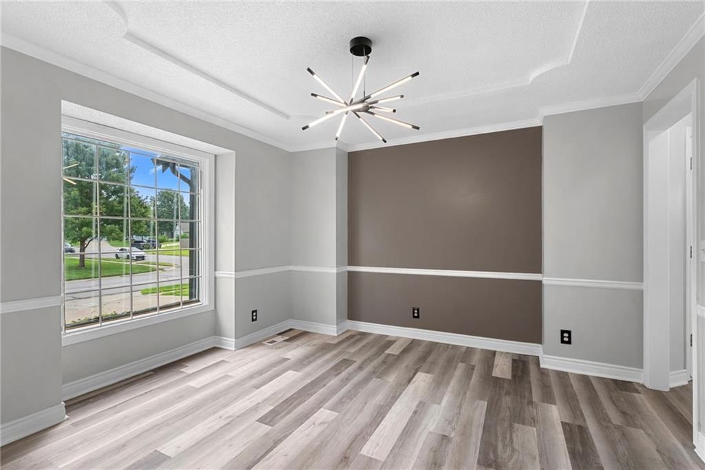 1361 S Hunter Drive — photo 8