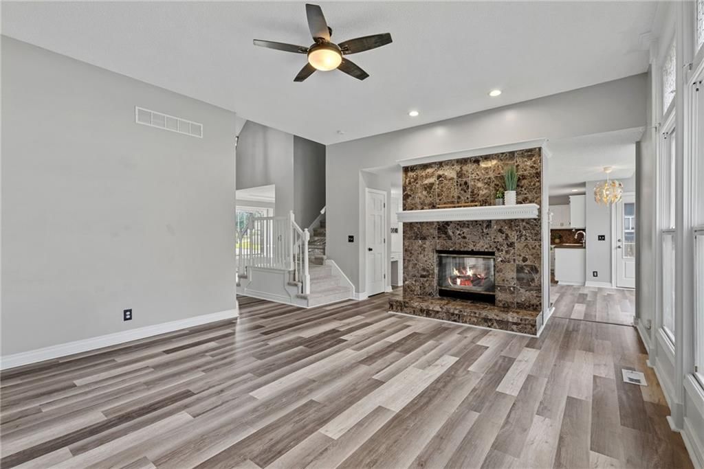 1361 S Hunter Drive — photo 12