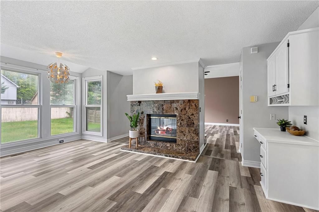 1361 S Hunter Drive — photo 15