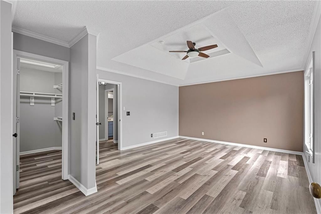 1361 S Hunter Drive — photo 20