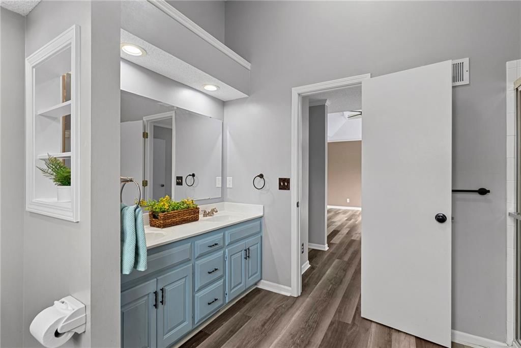 1361 S Hunter Drive — photo 24