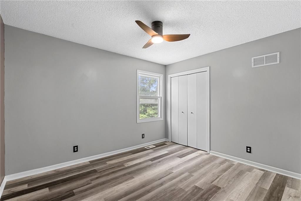 1361 S Hunter Drive — photo 25