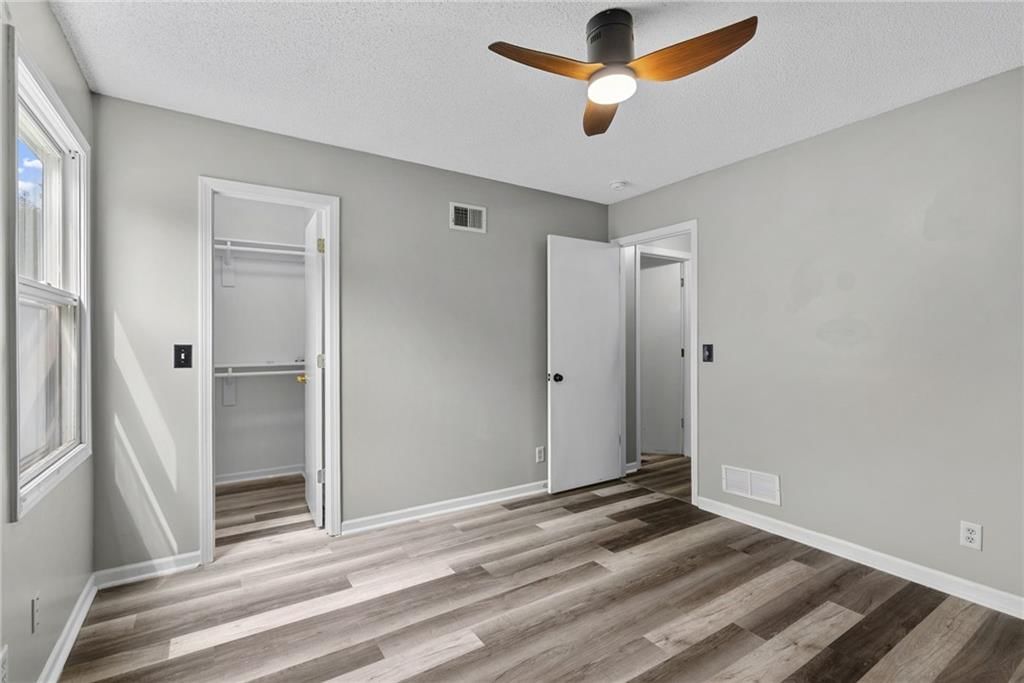 1361 S Hunter Drive — photo 27